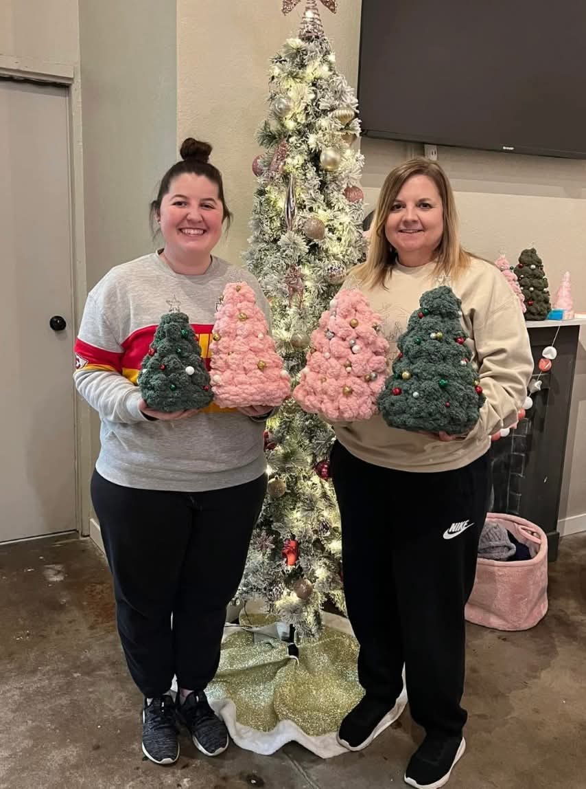 11/29/25 (1 PM) Hand Knit Tree