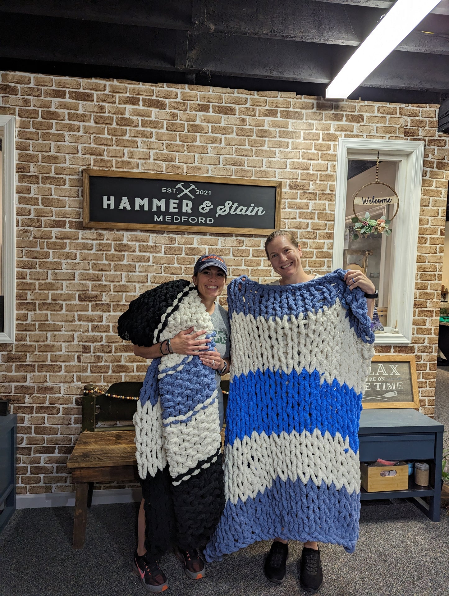 11/19/25 (6:30PM) Holiday Hand Knitting!