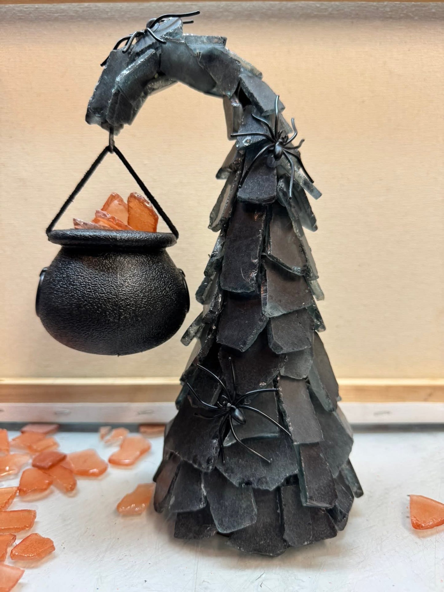 10/02/25 (6:30-8:30pm) All Things Spooky Sea Glass Trees (Off-Site - White Horse)