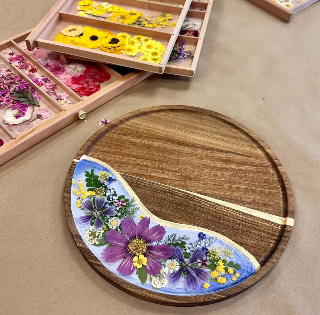 05/01/25 (6:30PM) White Horse Winery - Dried Floral Resin Trays & Perm Jewelry