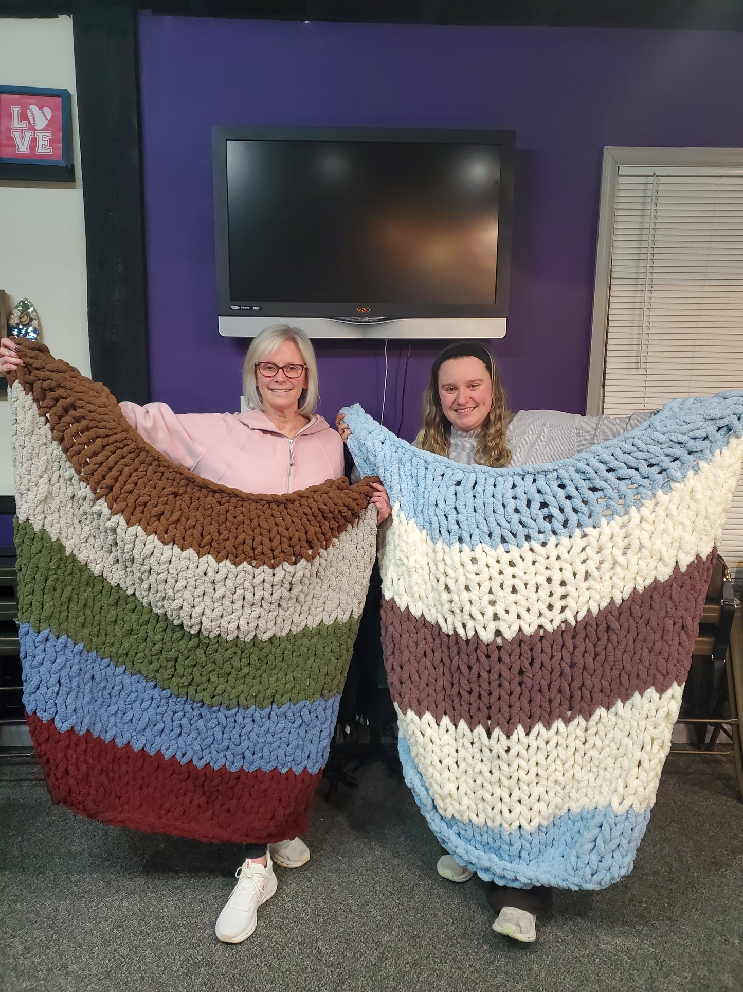 01/08/26 (6:30 PM) Hand Knit Blankets - OFFSITE @ White Horse Winery