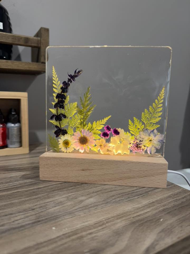 08/27/2026 (6:30 pm) Resin Lights & Lanterns
