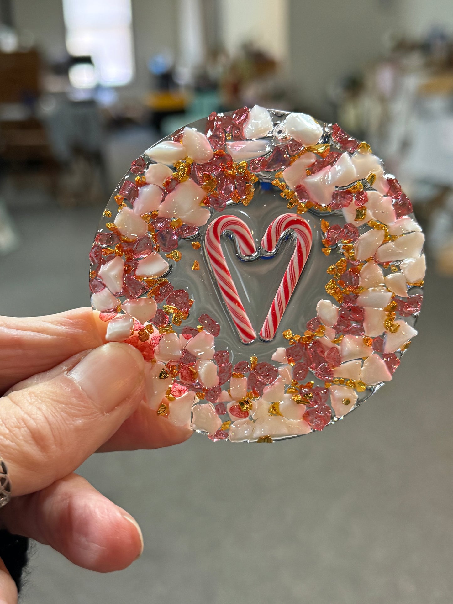 11/05/2026 (6:30pm) Crushed Glass Ornaments