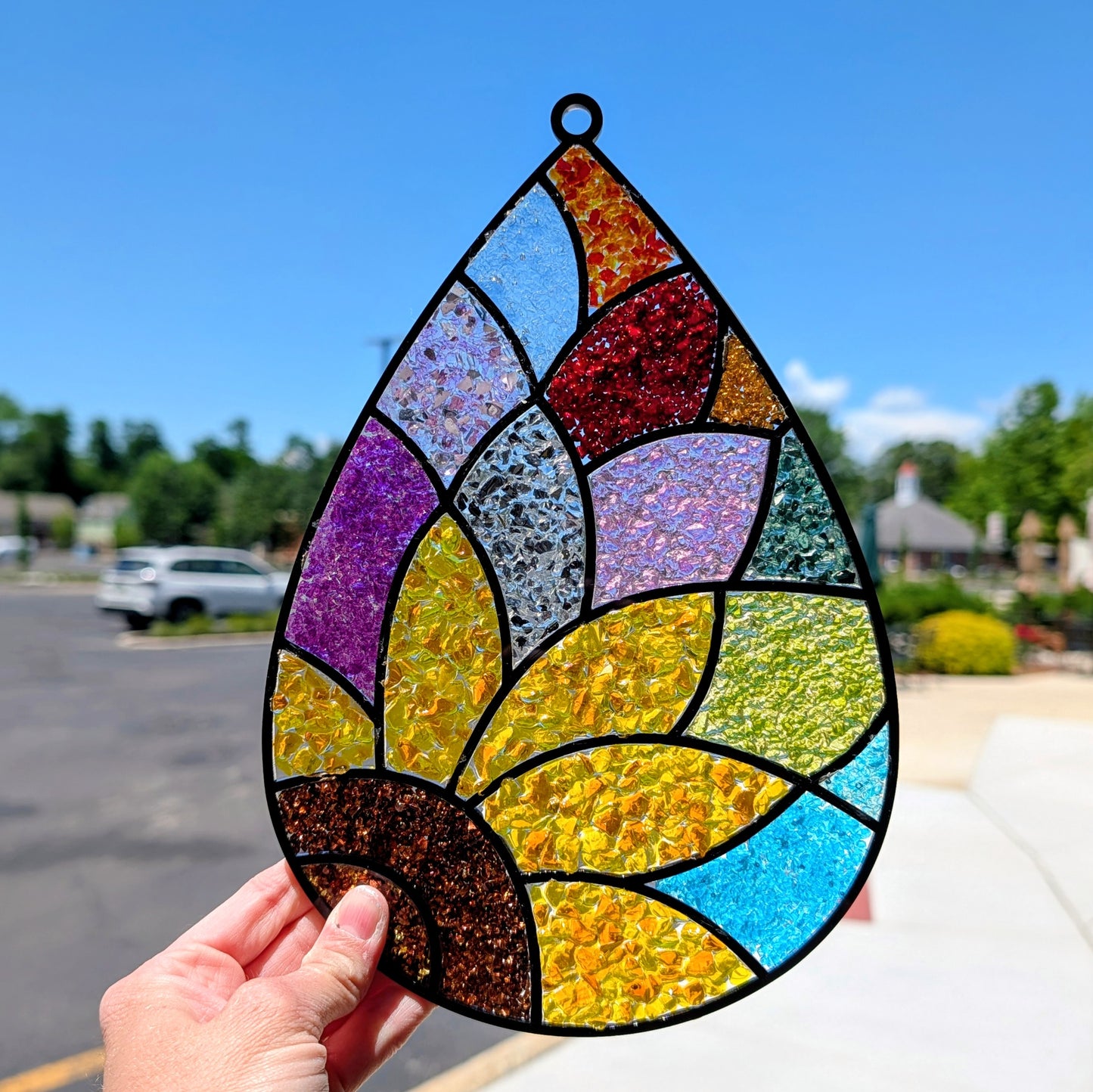 08/19/2026 (6:30 pm) Crushed Glass Resin Suncatchers