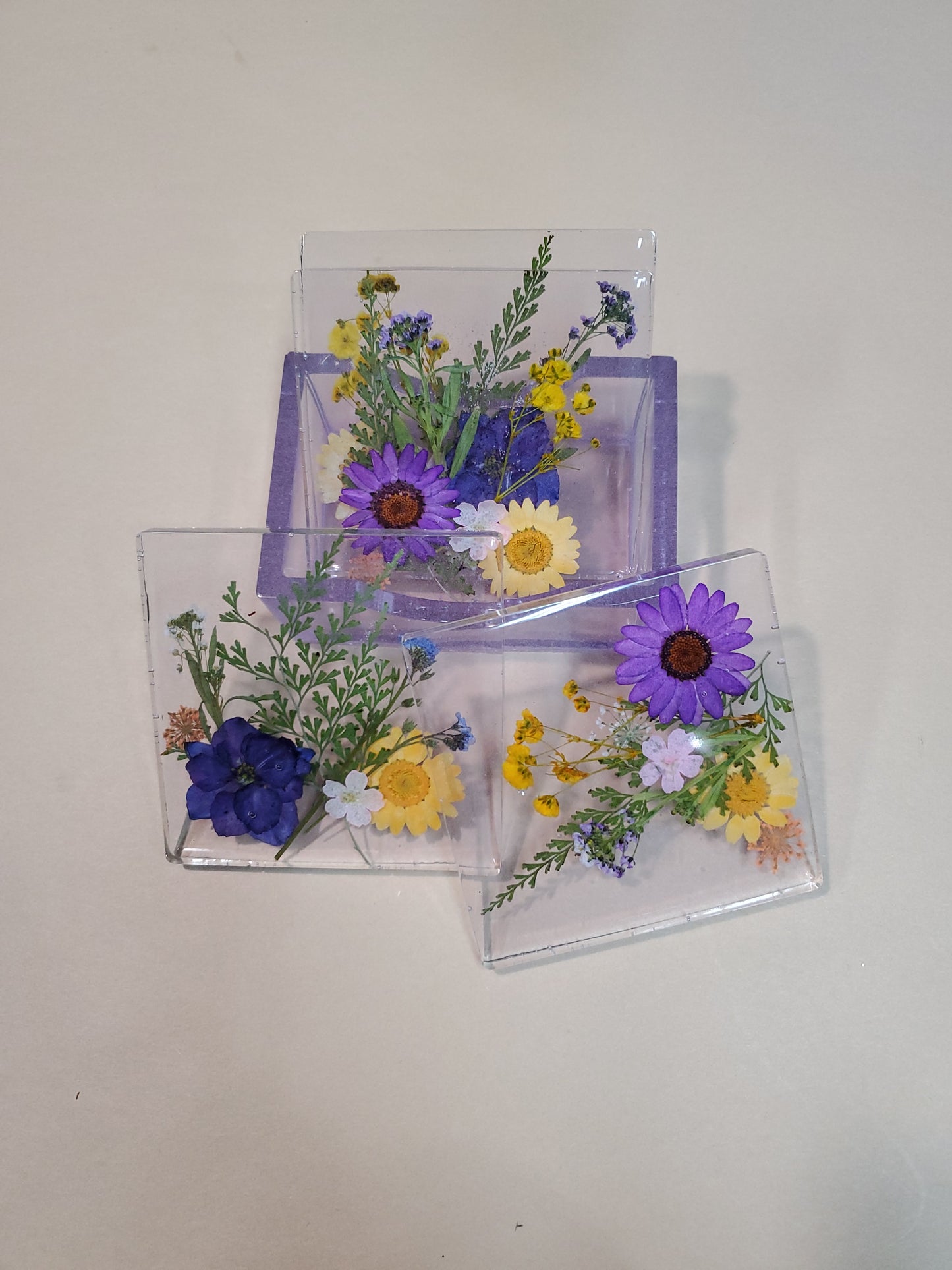 10/30/2025 (6:30pm) Dried Flower Resin Projects!