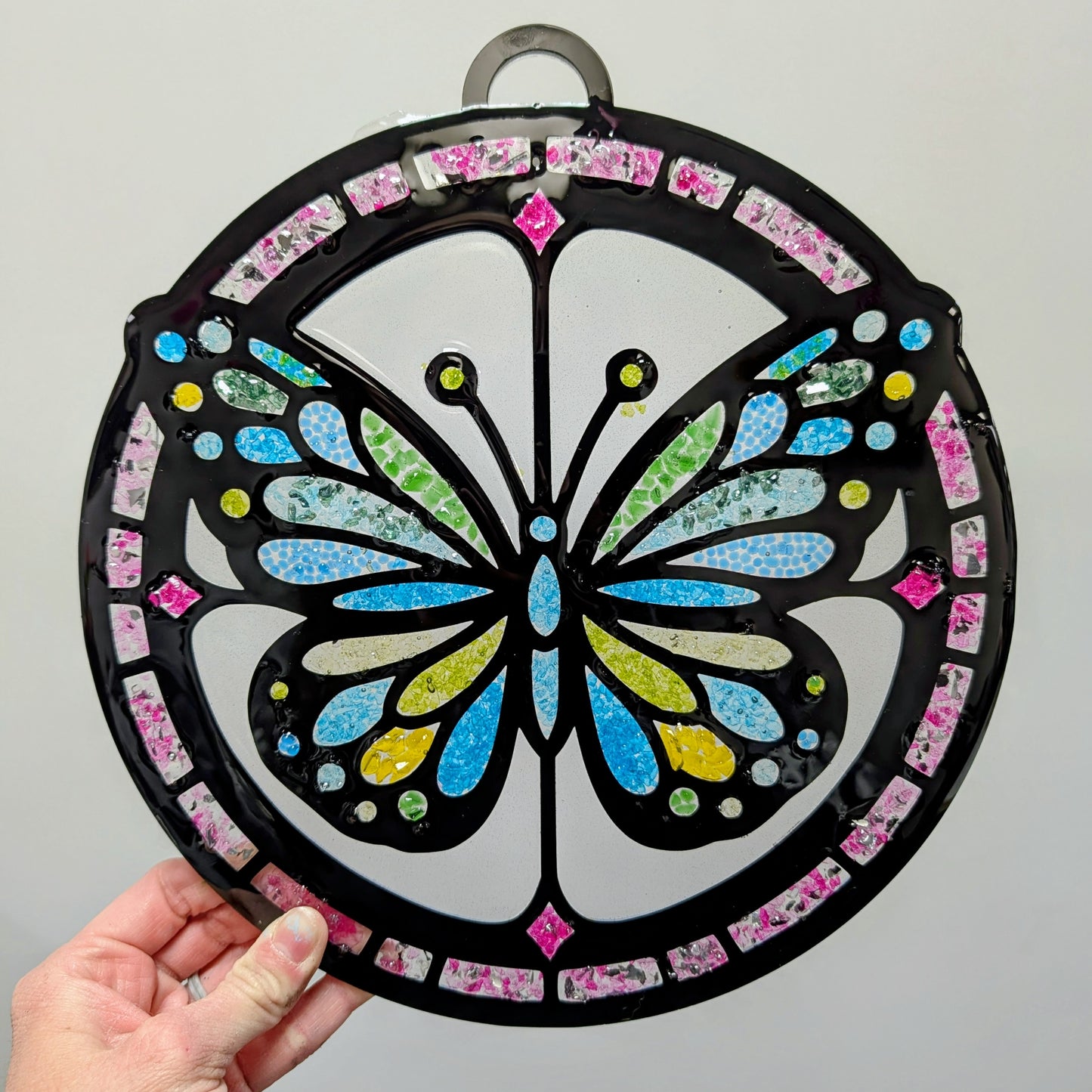 05/06/2026 (6:30 pm) Crushed Glass Resin Suncatchers