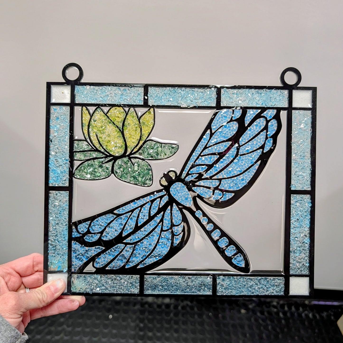 05/06/2026 (6:30 pm) Crushed Glass Resin Suncatchers