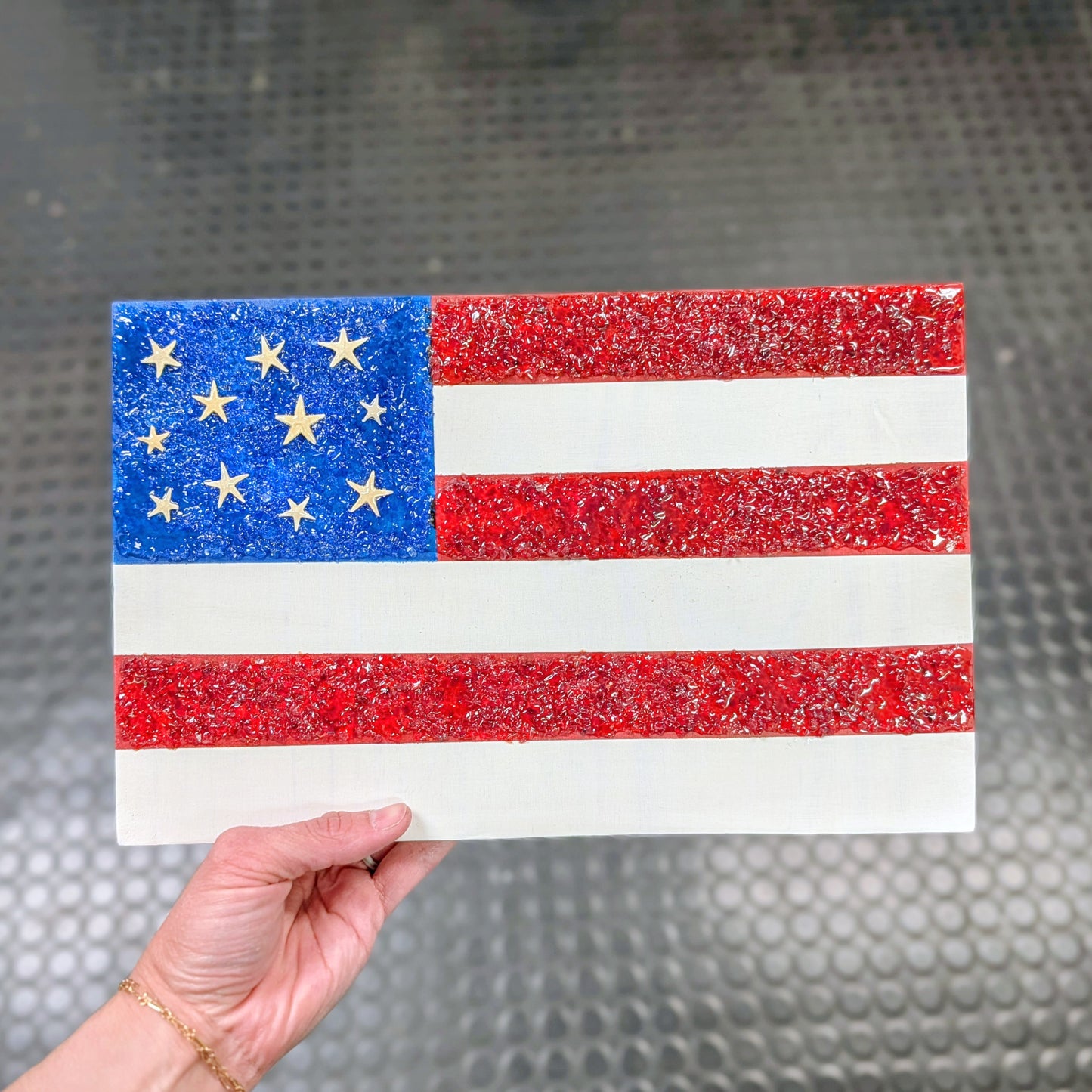 07/31/2026 (6:30 pm) Crushed Glass Art